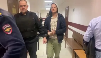 Суд арестовал обвиняемого в попытке зарезать двух человек во Фрязине