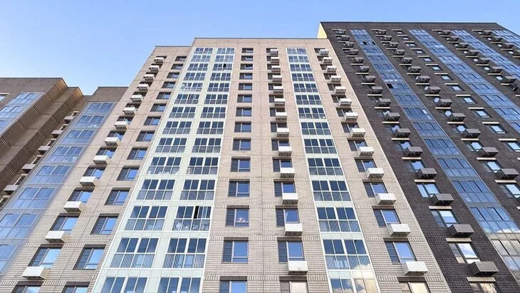 Пять помещений для бизнеса выставлены на торги в новостройке на Люблинской улице Пять помещений для бизнеса выставлены на торги в новостройке на Люблинской улице