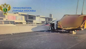Подросток за рулем "Газели" устроил ДТП на МКАД