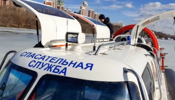 Спасатели в усиленном режиме патрулируют реки и водоемы Москвы