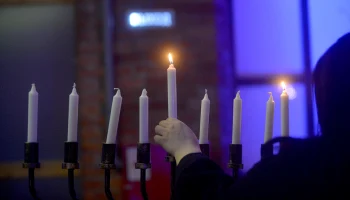 В Москве отменили зажигание восьмисвечника в честь Хануки В Москве отменили зажигание восьмисвечника в честь Хануки