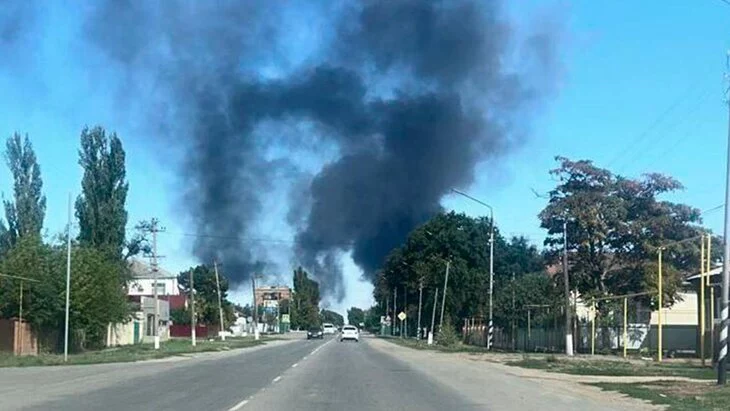 18 человек пострадали на пожаре под Ростовом из-за атаки БПЛА 18 человек пострадали на пожаре под Ростовом из-за атаки БПЛА