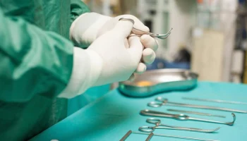 Отец истерзанного собаками в Сочи мальчика заявил, что у сына не прижились нос и губа