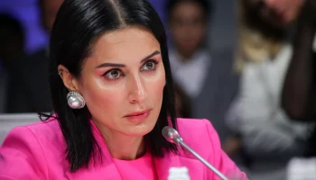 Власти Киргизии призвали Канделаки не вносить разлад в отношения с Россией