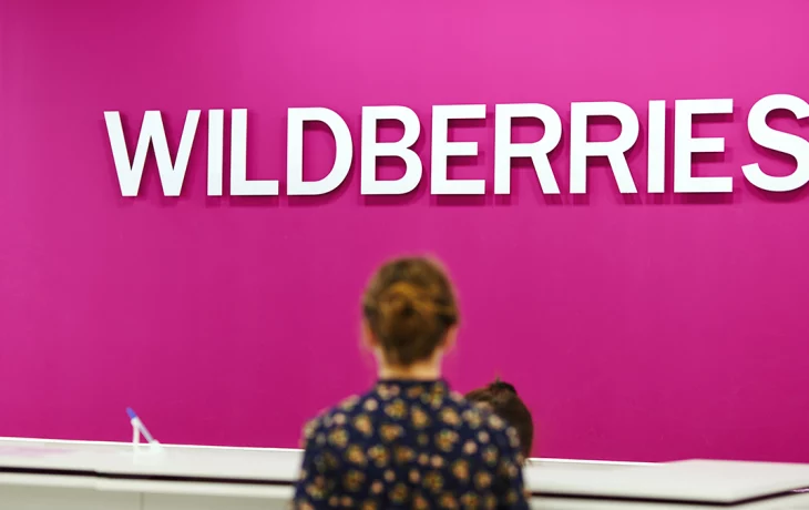 Wildberries не смогла связаться с 54 сотрудниками сгоревшего в Петербурге склада