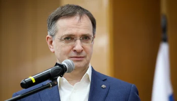 Мединский: Россия не политизирует тему возвращения украинских детей родителям