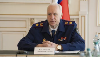 Бастрыкин заинтересовался делом мигранта, поцеловавшего девочку на АЗС в Москве
