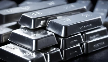 Стоимость серебра превысила 54 доллара впервые в истории