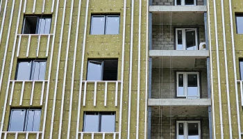 На неэффективно используемых участках в центре столицы построят дома по программе реновации