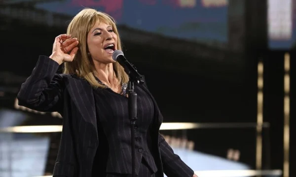 Певица Барбра Стрейзанд получит почетную "Золотую пальмовую ветвь" фестиваля в Каннах