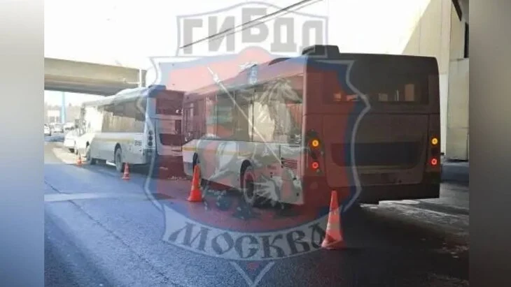 Дело возбуждено после ДТП с двумя автобусами в Москве Дело возбуждено после ДТП с двумя автобусами в Москве