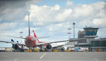 Аэропорт Шереметьево задействовал запасной аэродром для обслуживания 11 рейсов