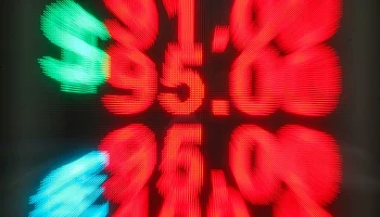 Курс доллара опустился ниже 91 рубля впервые с осени 2024 года