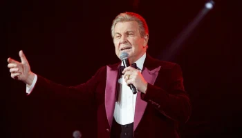 Лещенко осудил лозунговость в современных патриотических песнях