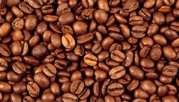 В Псковской области мужчина украл восемь банок кофе для борьбы с сонливостью