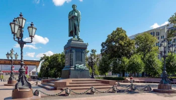 Москвичи решат на тестовом голосовании, нужно ли переносить памятник Пушкину