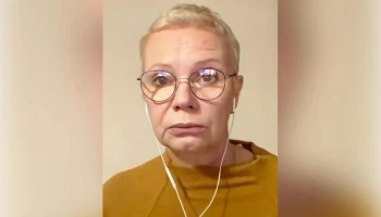 Экс-ведущую &laquo;Эха Москвы&raquo; Ксению Ларину* признали террористкой в России