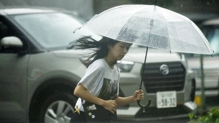 Эвакуация объявлена на юге Японии из-за ливней Эвакуация объявлена на юге Японии из-за ливней