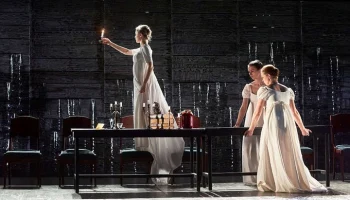 Билеты на спектакли из весенней театральной афиши можно приобрести в "Мосбилете"