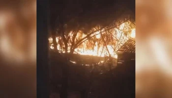 Ресторан загорелся под Рузой в Подмосковье Ресторан загорелся под Рузой в Подмосковье