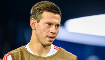 Футболист Смолов признал вину по делу о драке в столичной &laquo;Кофемании&raquo;