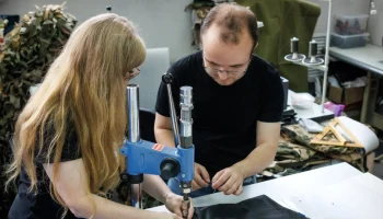 Московские активисты продолжают помогать школьникам ЛНР