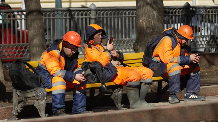 В Госдуме выступили против приезда семей мигрантов в Россию при оргнаборе В Госдуме выступили против приезда семей мигрантов в Россию при оргнаборе