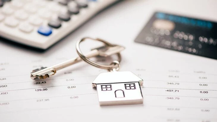 РБК: банки установили лимиты на выдачу кредитов и удлинили ипотеку на шесть лет