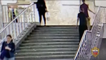 В Москве задержали мужчину, укравшего телефон на станции метро "Бульвар Дмитрия Донского"