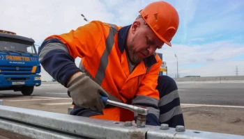 Почти 200 километров барьерных ограждений отремонтировали или заменили в столице в 2025 году