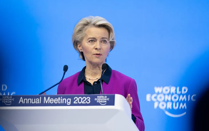 Урсула фон дер Ляйен заявила о выдвижении на второй срок в качестве главы ЕК