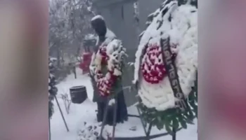 СК Армении завел дело после осквернения памятника блокадникам