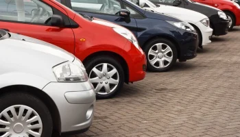 Минпромторг принимает меры, чтобы не допустить падения авторынка в 2025 году