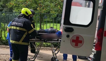 Пострадавшего из-за взрыва в Лобне госпитализировали в тяжелом состоянии