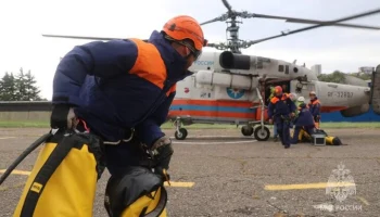 Спасатели не могут поднять вертолет к туристам на горе Фишт из-за непогоды