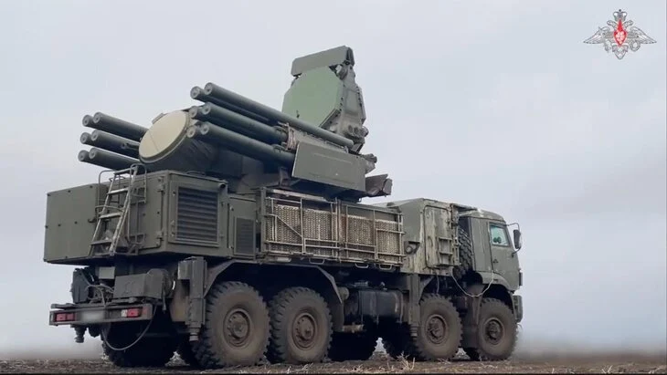 Силы ПВО уничтожили четыре ракеты HIMARS над Брянской областью