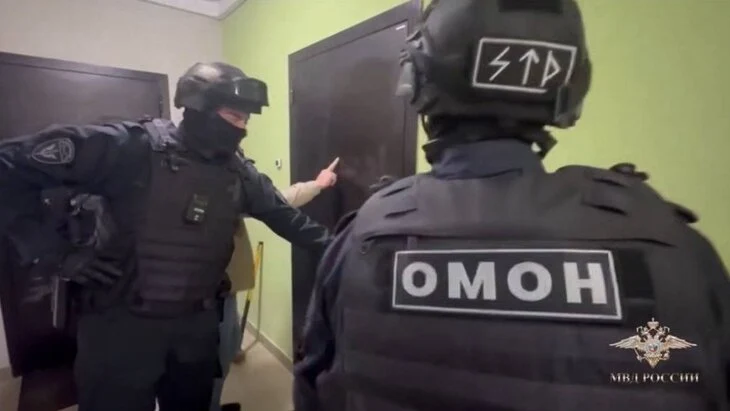 8 человек задержаны за продажу контрафактных лекарств в Москве 8 человек задержаны за продажу контрафактных лекарств в Москве