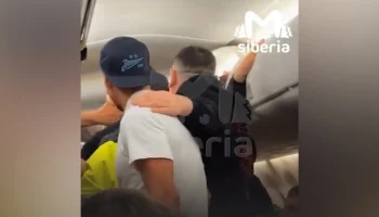 Пассажиров сняли с рейса Казань &ndash; Новосибирск из-за конфликта