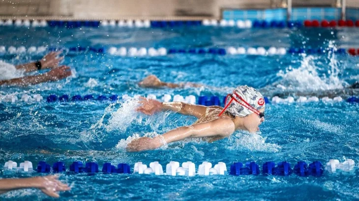Более 29 тысяч москвичей занимаются плаванием в бесплатных секциях Более 29 тысяч москвичей занимаются плаванием в бесплатных секциях