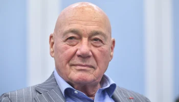 &laquo;Класс Мирры намного выше&raquo;: Познер прокомментировал финал &laquo;Ролан Гаррос&raquo;