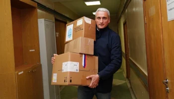 Библиотеки на юге Москвы принимают гумпомощь для бойцов СВО и мирных жителей Библиотеки на юге Москвы принимают гумпомощь для бойцов СВО и мирных жителей