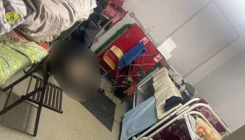 Тело мужчины нашли в жилом доме в центре Москвы