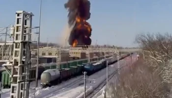 Пассажирские поезда задерживаются из-за схода цистерн с бензином под Тамбовом