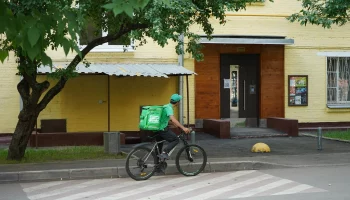 Курьеры в Москве будут проходить тестирование на знание правил безопасного вождения