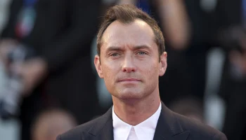 Вышел первый трейлер фильма с Джудом Лоу в роли Путина