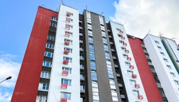На западе столицы в жилом доме на Можайском шоссе проходит капитальный ремонт 14-этажного дома по со