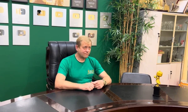 Владелец сафари-парка «Тайган» сорвался на багги со склона в горах Крыма Владелец сафари-парка «Тайган» сорвался на багги со склона в горах Крыма