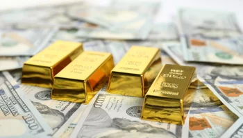 Биржевая цена золота впервые в истории превысила 4 400 долларов за тройскую унцию Биржевая цена золота впервые в истории превысила 4 400 долларов за тройскую унцию