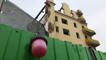 В поселении Филимонковское демонтировали заброшенную незаконную постройку