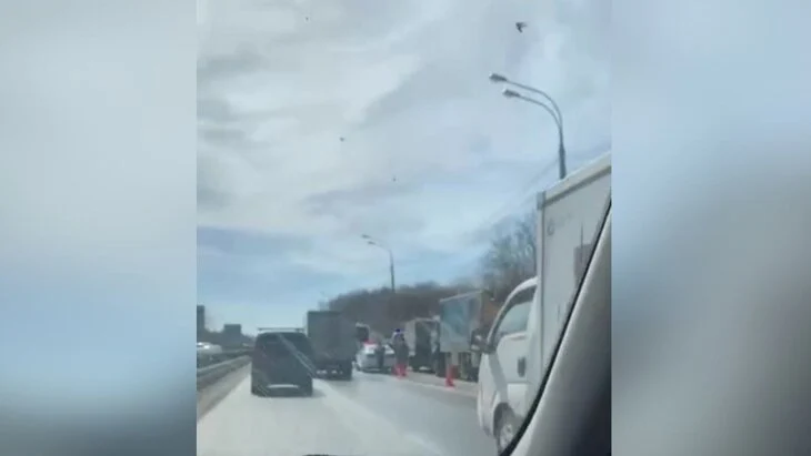 Движение на западе столицы восстановлено после прорыва трубы водоснабжения
